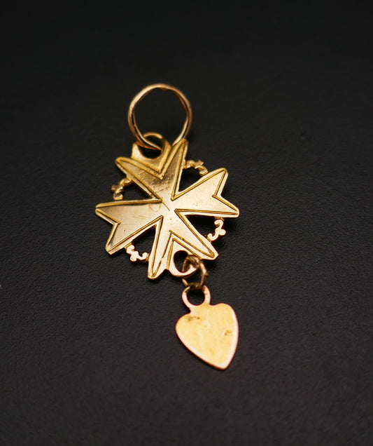 Pendentif Croix Huguenote coeur, or jaune 18 carats.