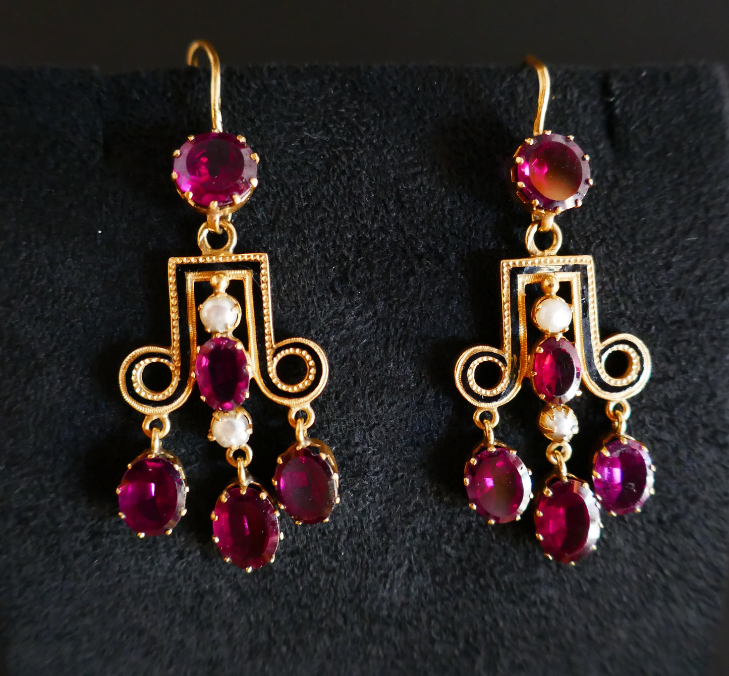 Boucles d'Oreilles Anciennes, Grenats, Perles Et émail
