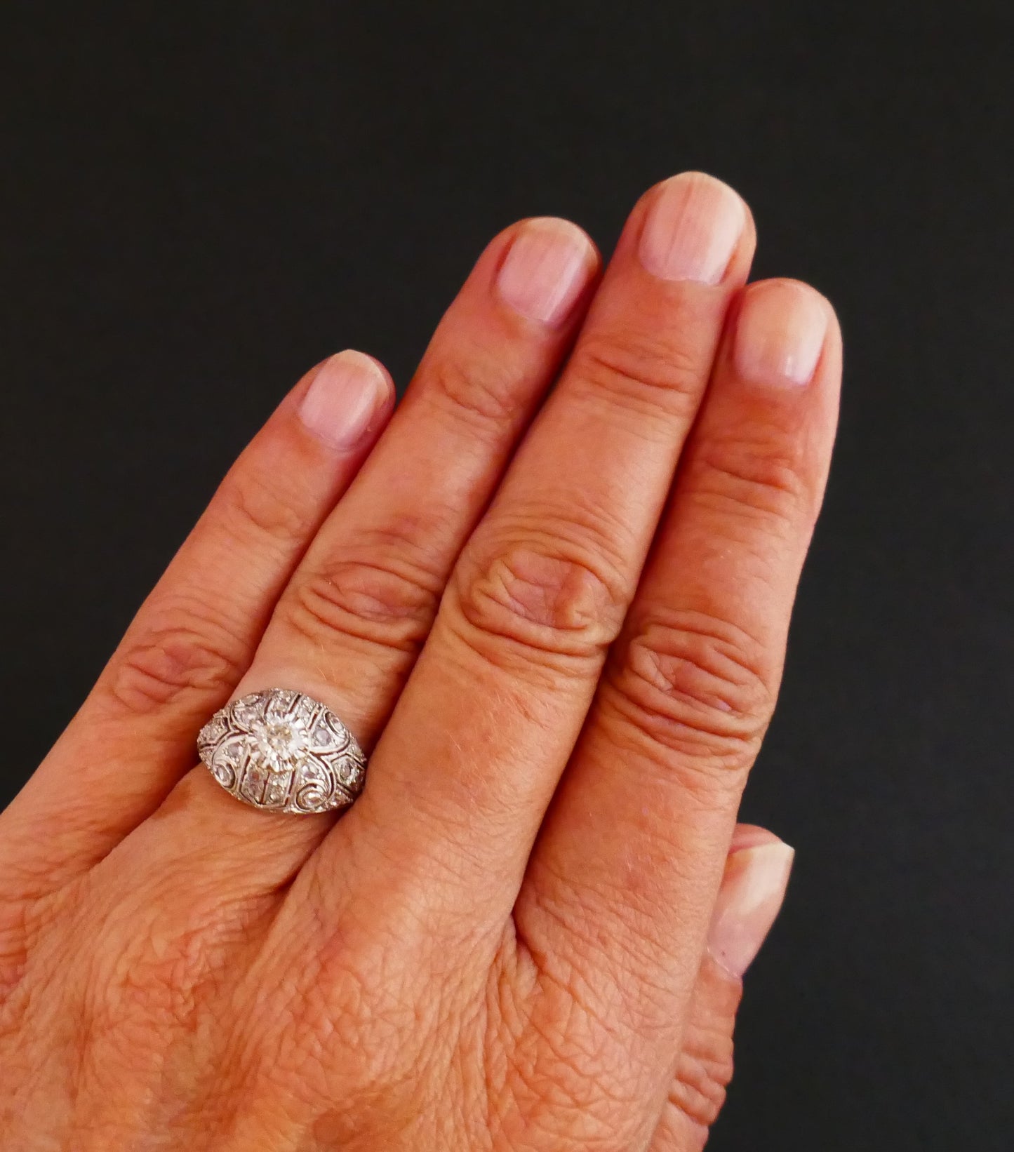 Bague Art Déco Dôme En Platine Et Diamants