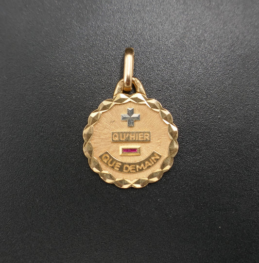 Augis Médaille d'Amour, Or 18 Carats