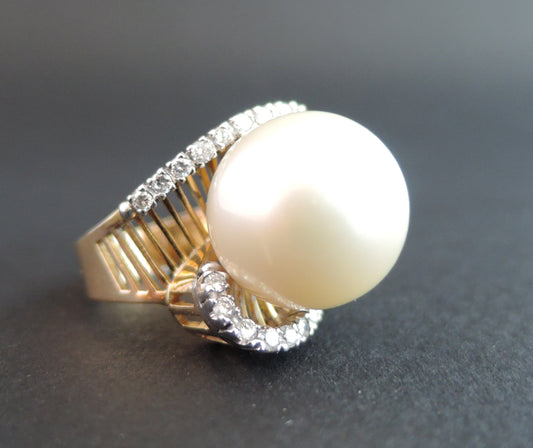 Importante Bague Perle Et Diamants, Or Et Platine