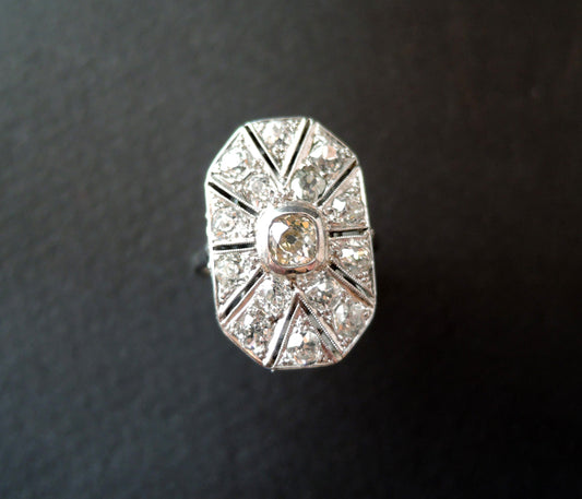 Bague Art Déco Pavée De Diamants