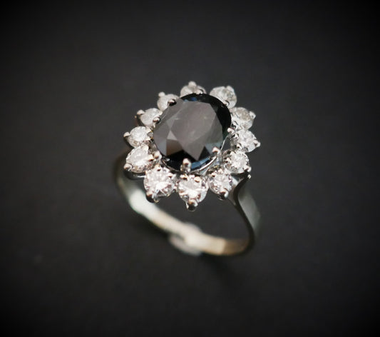 Bague Saphir Entourage Diamants (1,20 Ct), Or Blanc 18 Carats