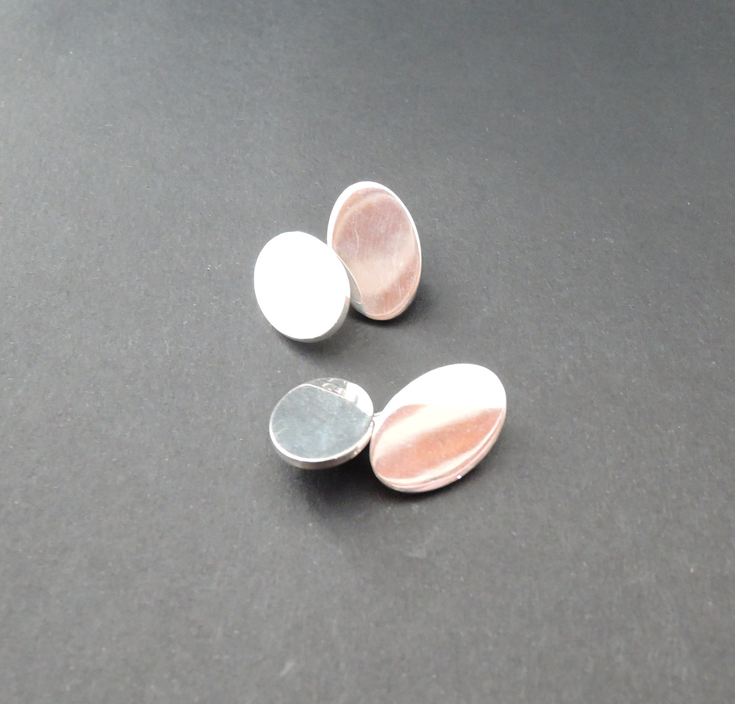 Paire De Boutons De Manchettes En Argent