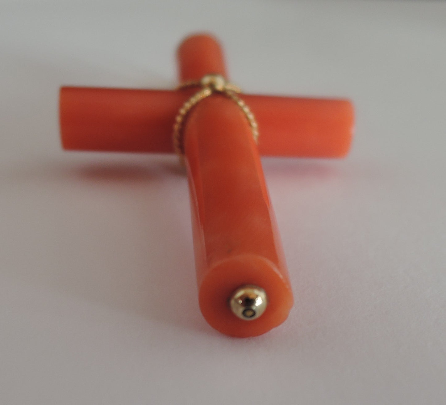 Croix En Corail et Perles Fines, Bélière En Or