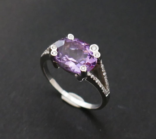 Bague Améthyste Et Diamants, Or Blanc 18 Carats
