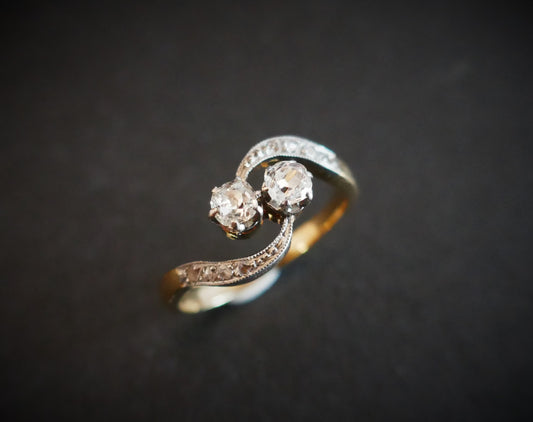 Bague ancienne Toi E Moi Diamants.