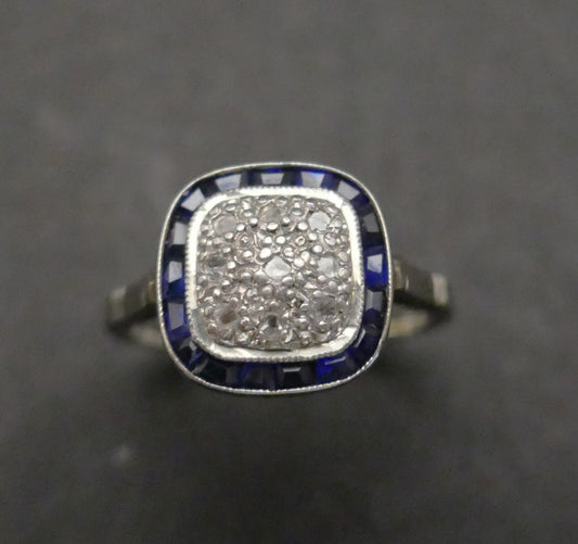Bague Art Déco Diamants Et Saphirs Calibrés, Or Et Platine