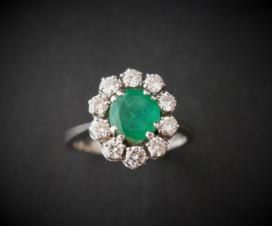 Bague émeraude Et Diamants, Or Blanc 18 Carats