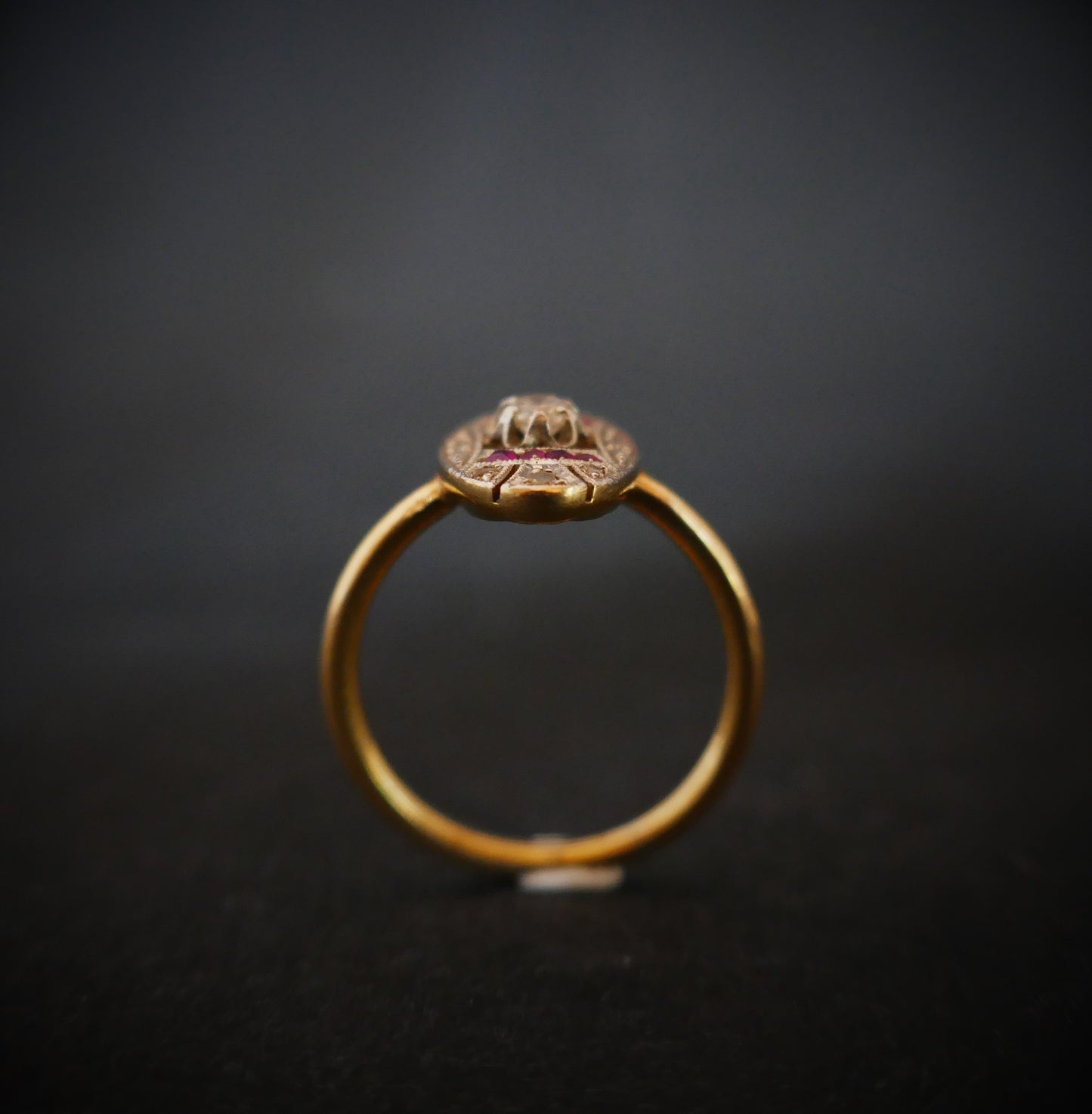 Bague Art Déco Diamants Et Rubis Calibrés, Or 2 Tons