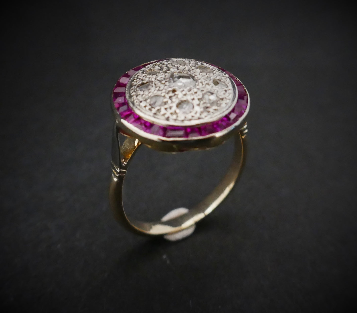 Importante Bague Art Déco Rubis Et Diamants