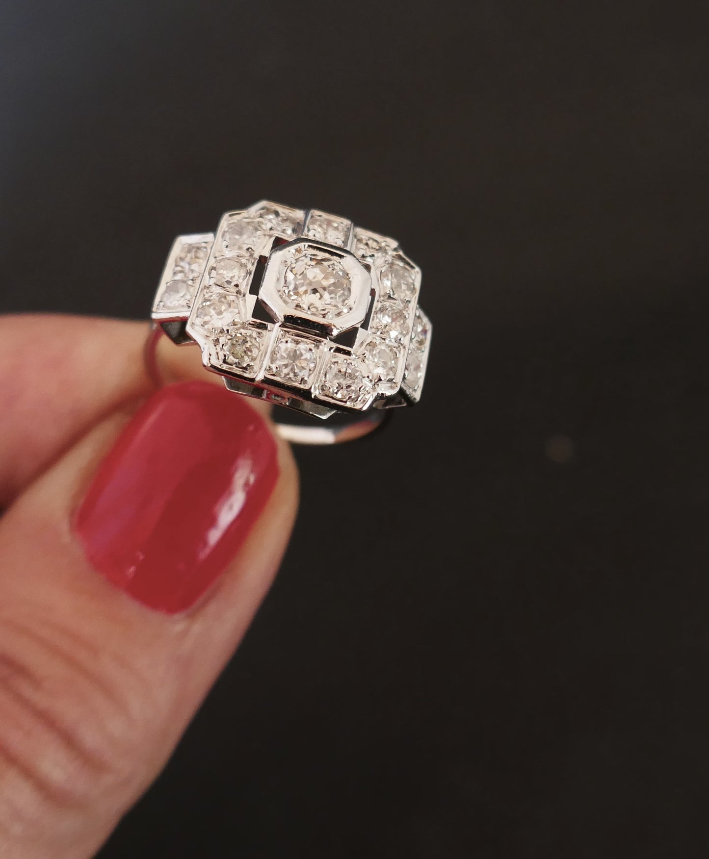 Bague Art Déco sertie de diamants