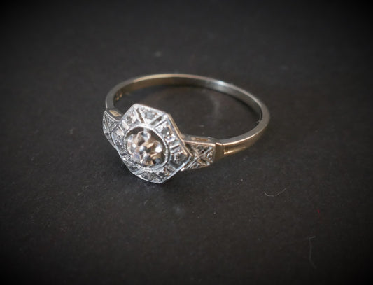 Bague Art Déco Diamants Platine Et Or Blanc 18 Carats