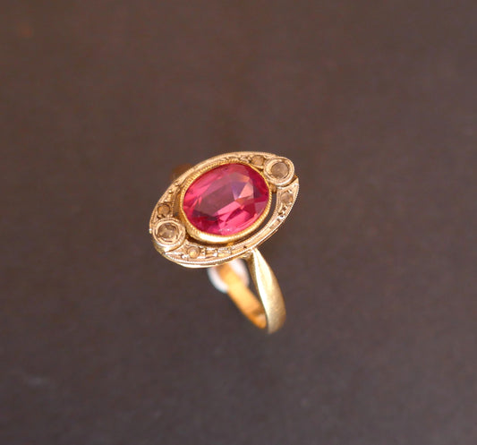 Bague De Charme pierre rose et diamants