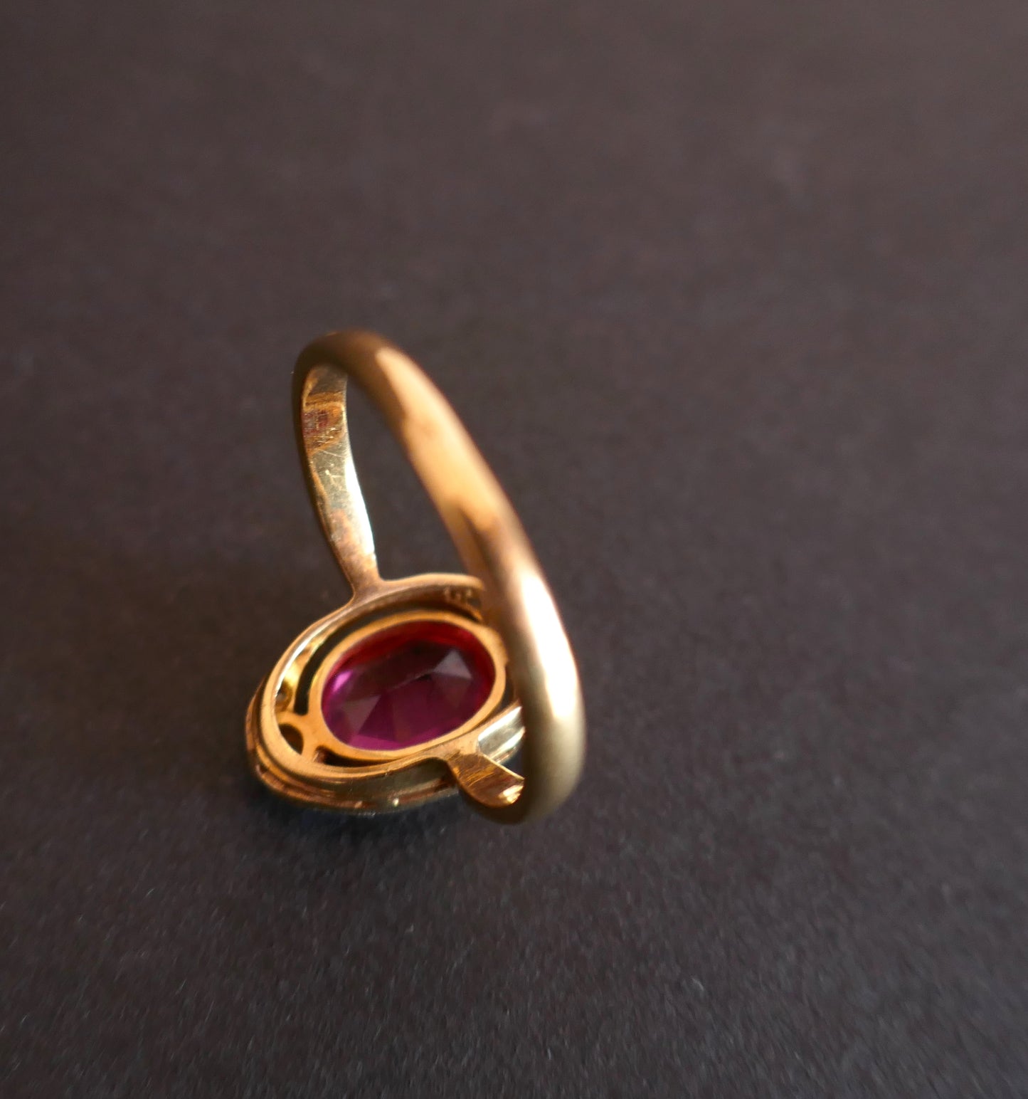 Bague De Charme pierre rose et diamants