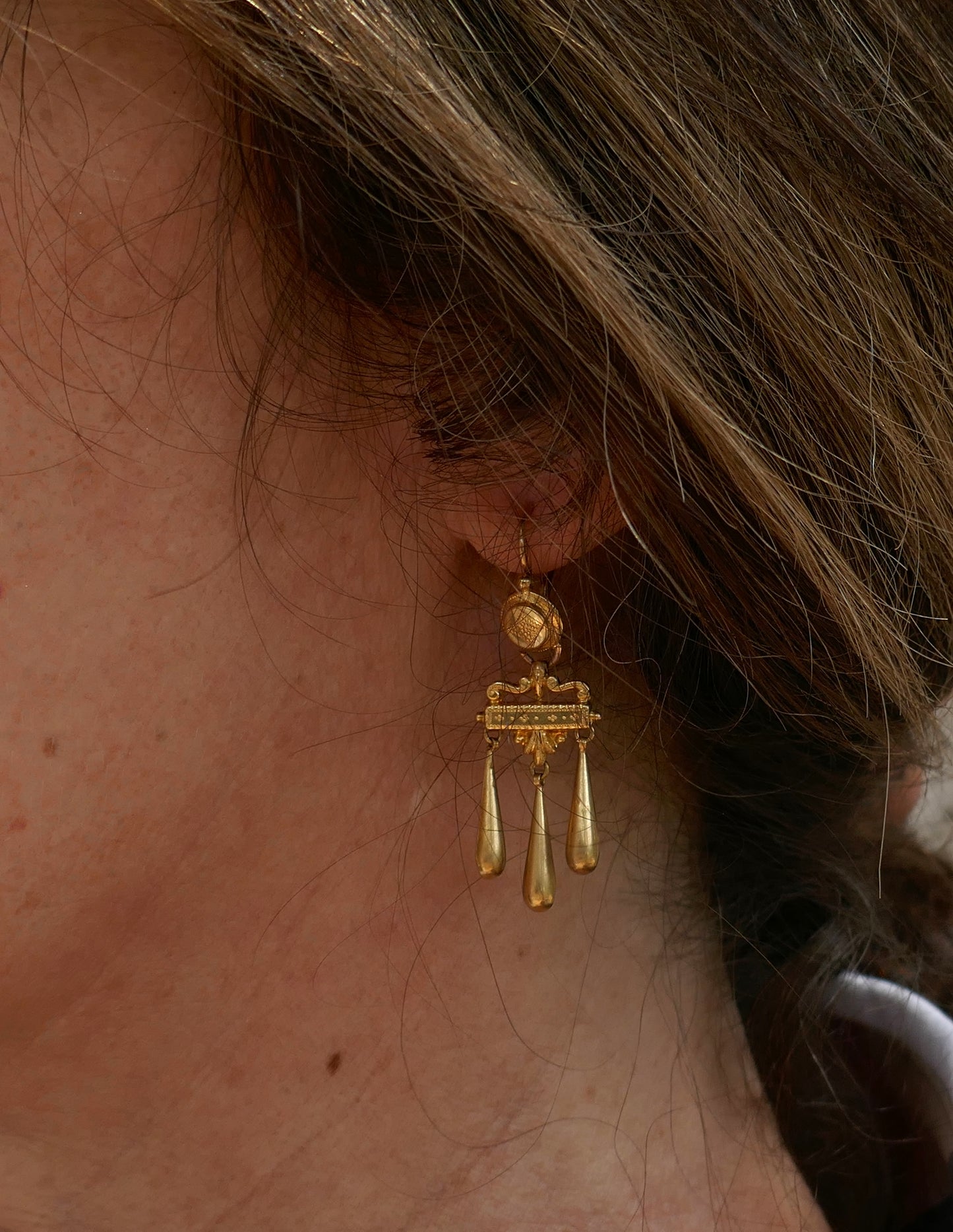 Pendants d'oreilles dormeuses or 18 carats