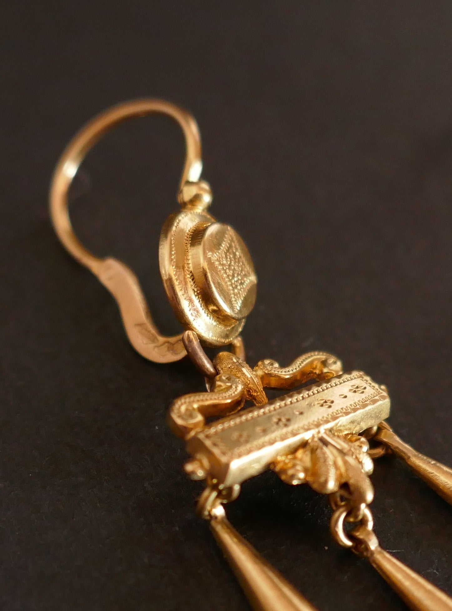 Pendants d'oreilles dormeuses or 18 carats