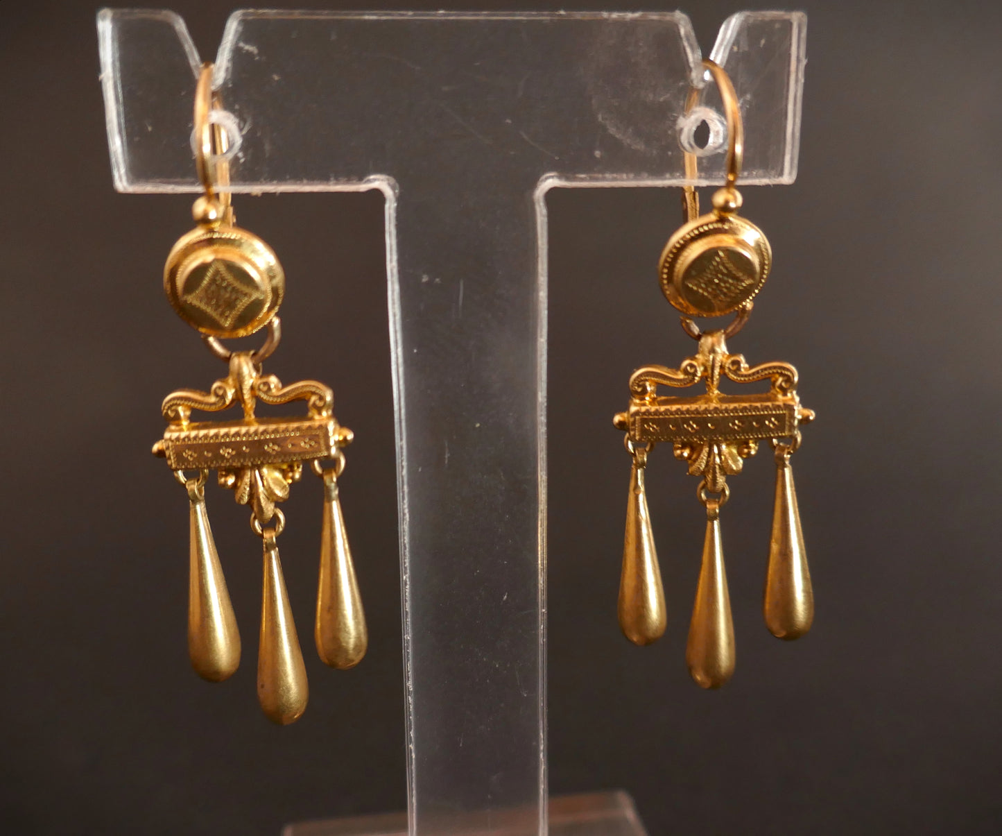 Pendants d'oreilles dormeuses or 18 carats