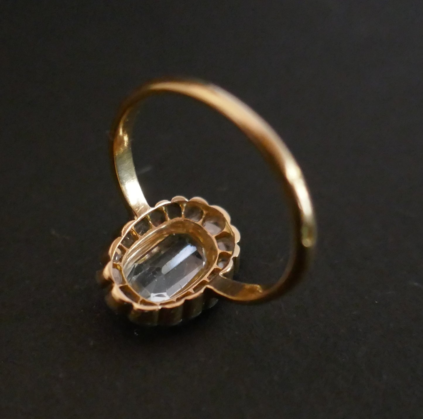 Bague Sertie d'Une Aigue Marine Et Diamants
