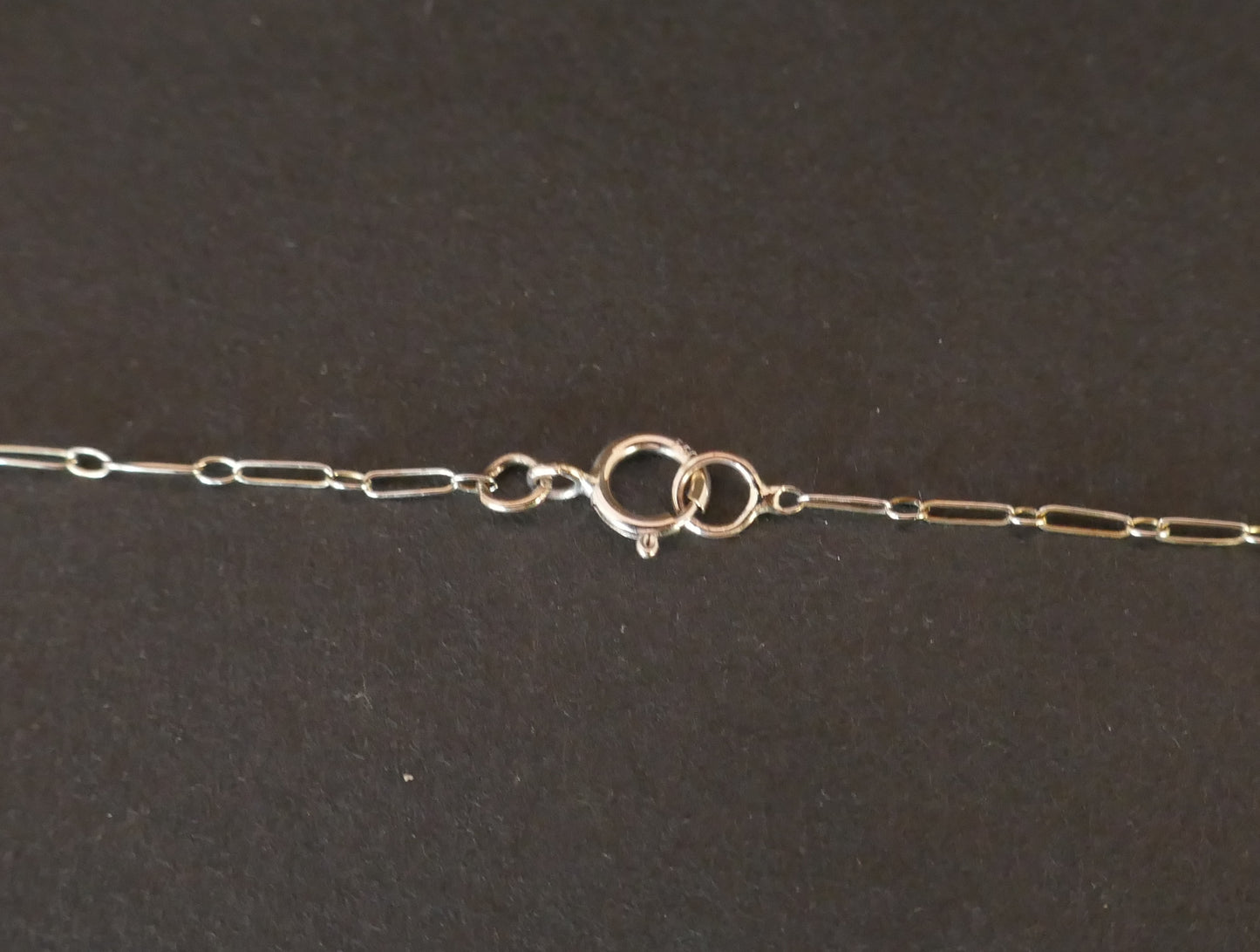 Pendentif Art Déco Serti De Diamants Platine Et Or Blanc 18 Carats Avec Sa Chaîne