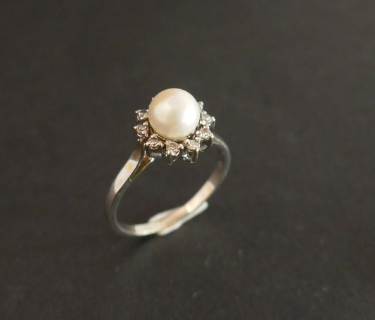 Bague Perle Et Diamants, Or Blanc 18 Carats