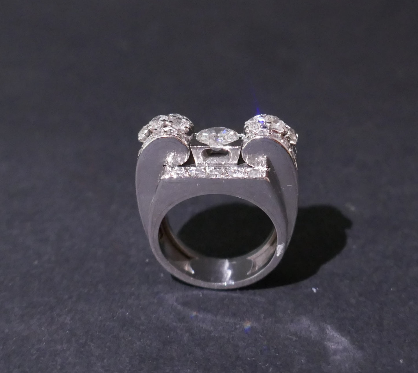 Bague Tank En Platine Et Diamants 1,50 carats, Art Déco