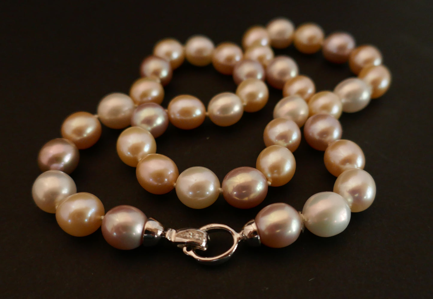 Collier De Perles, Fermoir Diamants