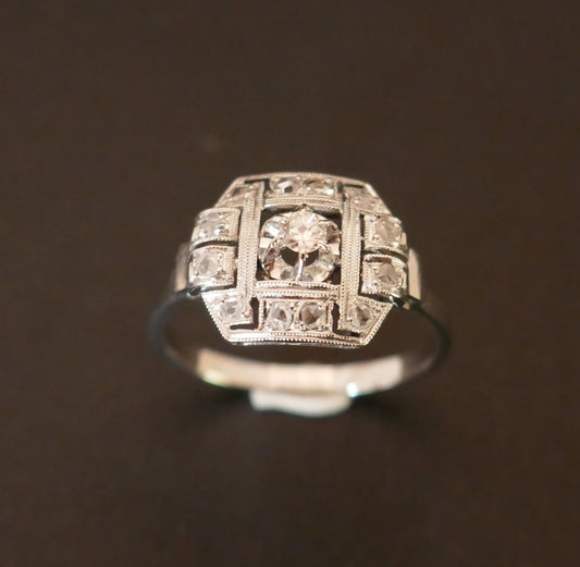 Bague Art Déco Sertie De Diamants