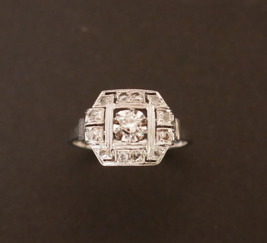 Bague Art Déco Sertie De Diamants