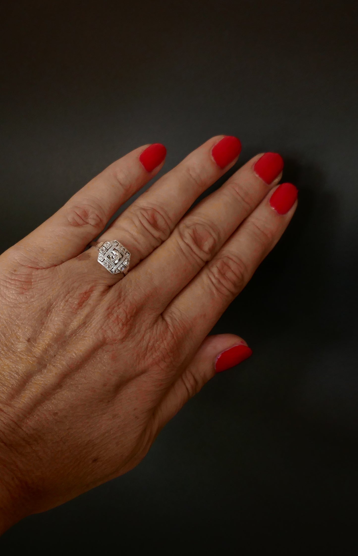 Bague Art Déco Sertie De Diamants