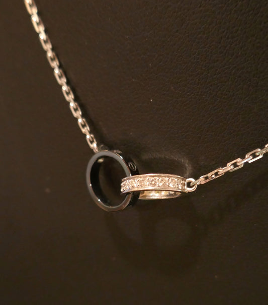 CARTIER Pendentif Baby Love Diamants Et Céramique, Edition Limitée