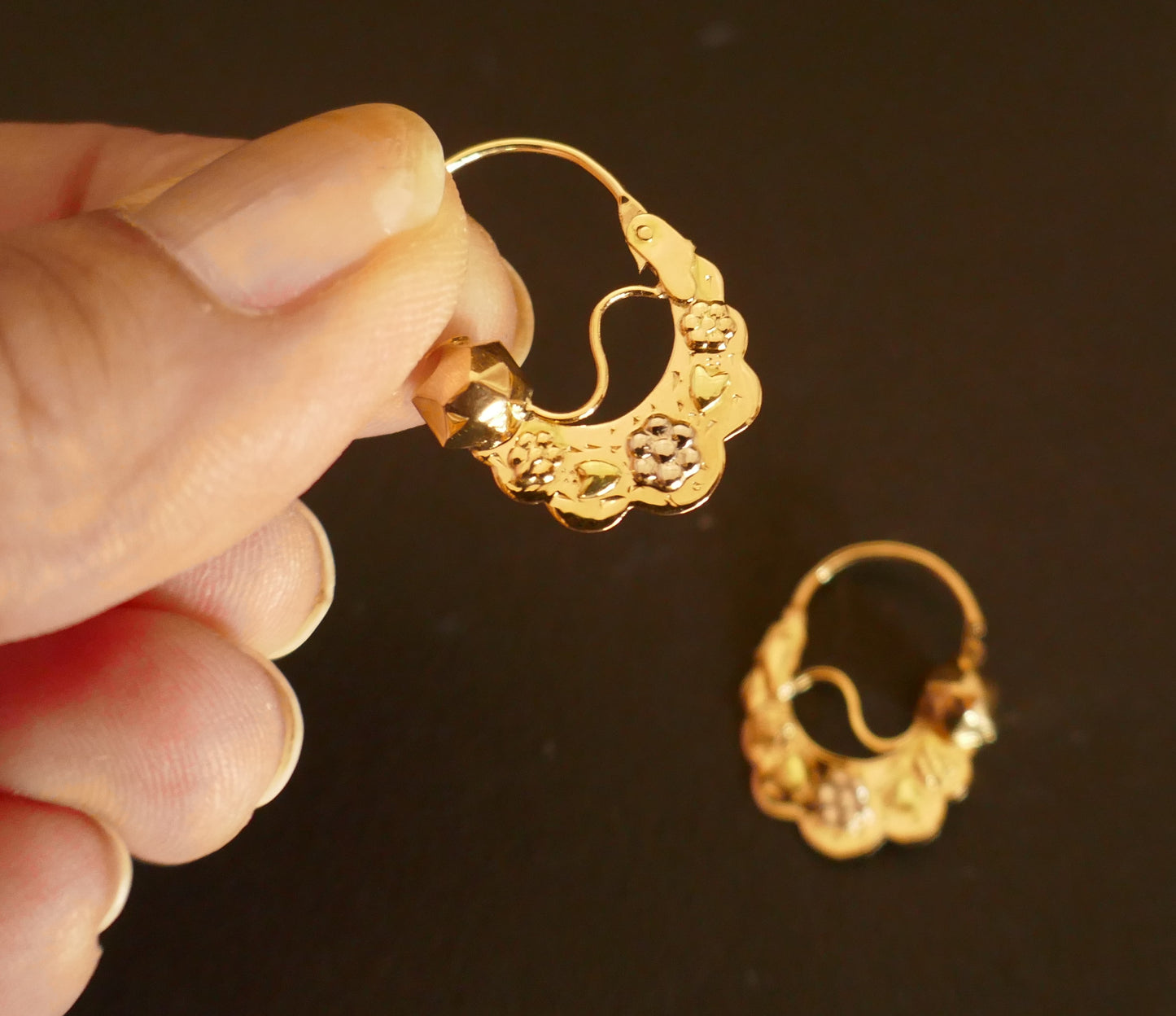 Boucles d'oreilles créoles Savoyarde en or 3 tons