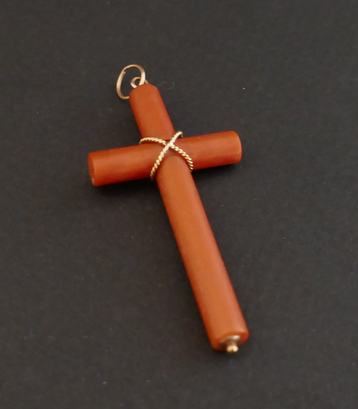 Pendentif Croix En Corail Ancien