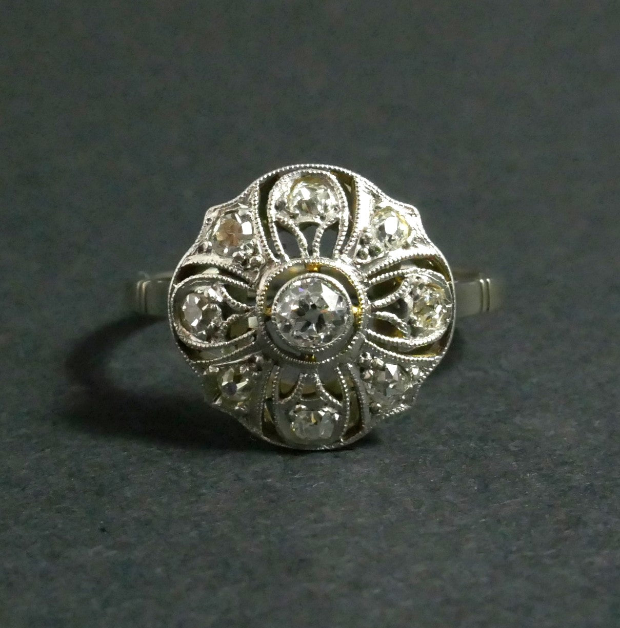 Bague Fleur Diamants, Or Et Platine
