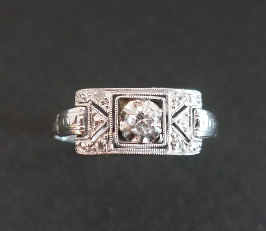 Bague Art Déco Sertie De Diamants, Or Et Platine