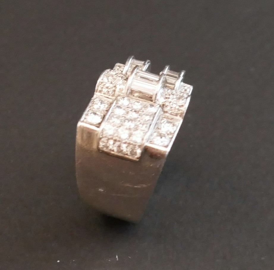Bague Chevalière Sertie De Diamants, Monture Platine