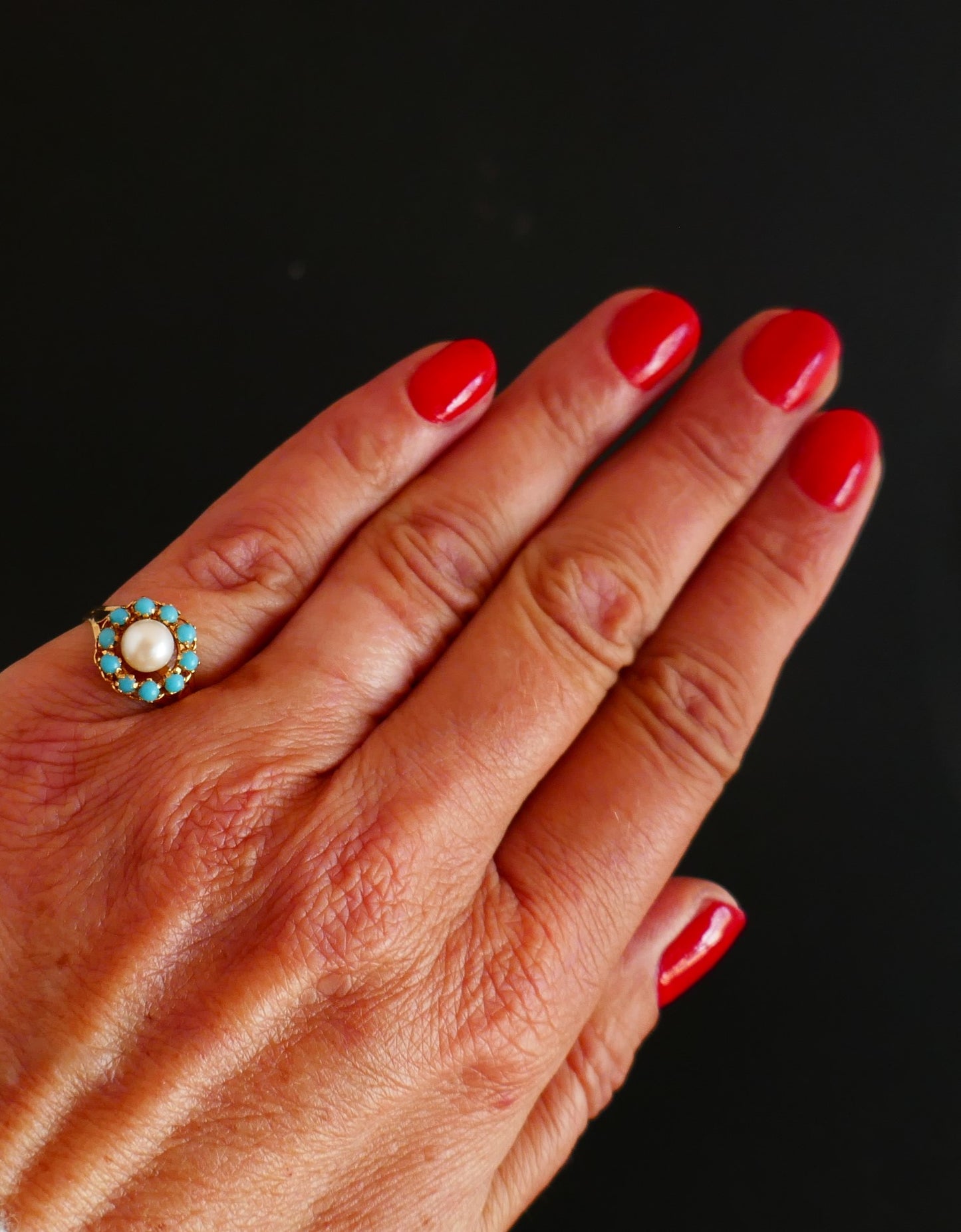 Bague Sertie d'Une Perle De Culture, Entourage De Turquoises