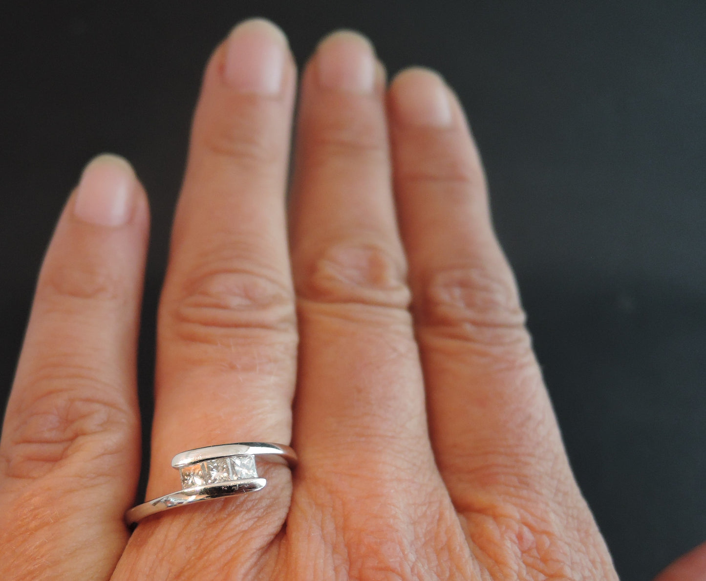 Bague Diamants Princesse 0,30 Carat, Or Blanc 18 Carats.