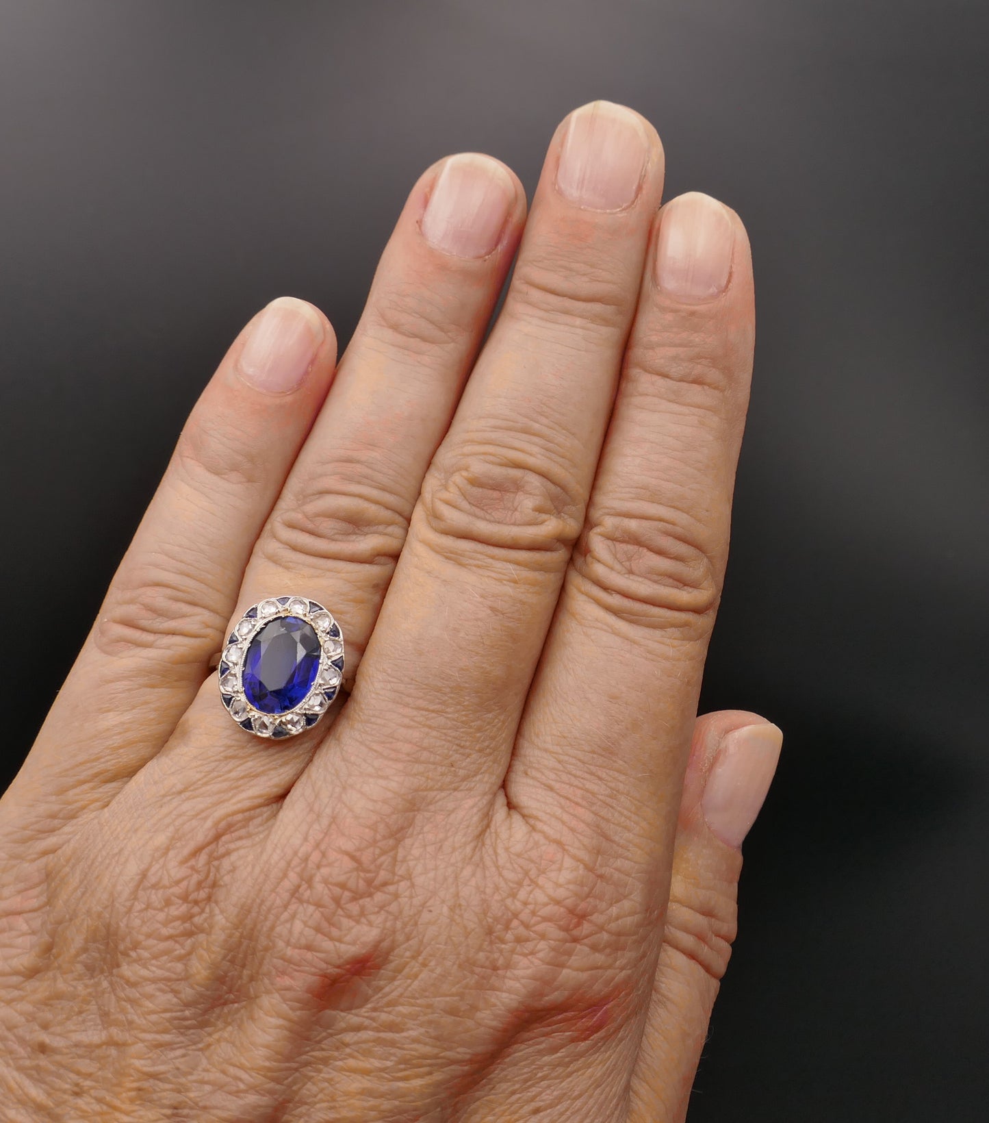 Bague Belle Epoque diamants taille rose et saphirs Verneuil.