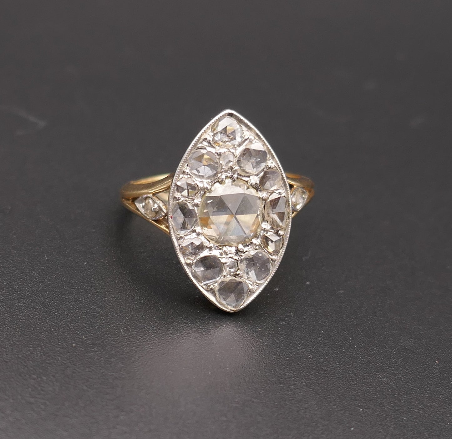 Importante Bague Marquise Diamants Taille Rose, Or Et Platine.