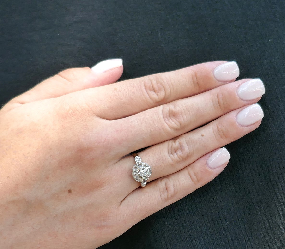 Bague Ancienne Marguerite Sertie De Diamants Taille Rose