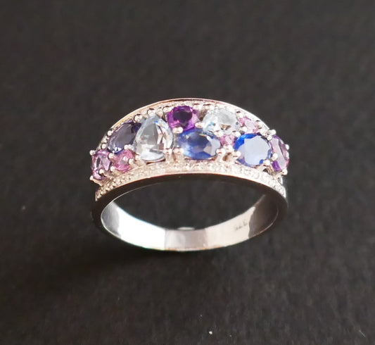 Bague Sertie De Pierres Fines, Améthystes, Topaze, saphir;