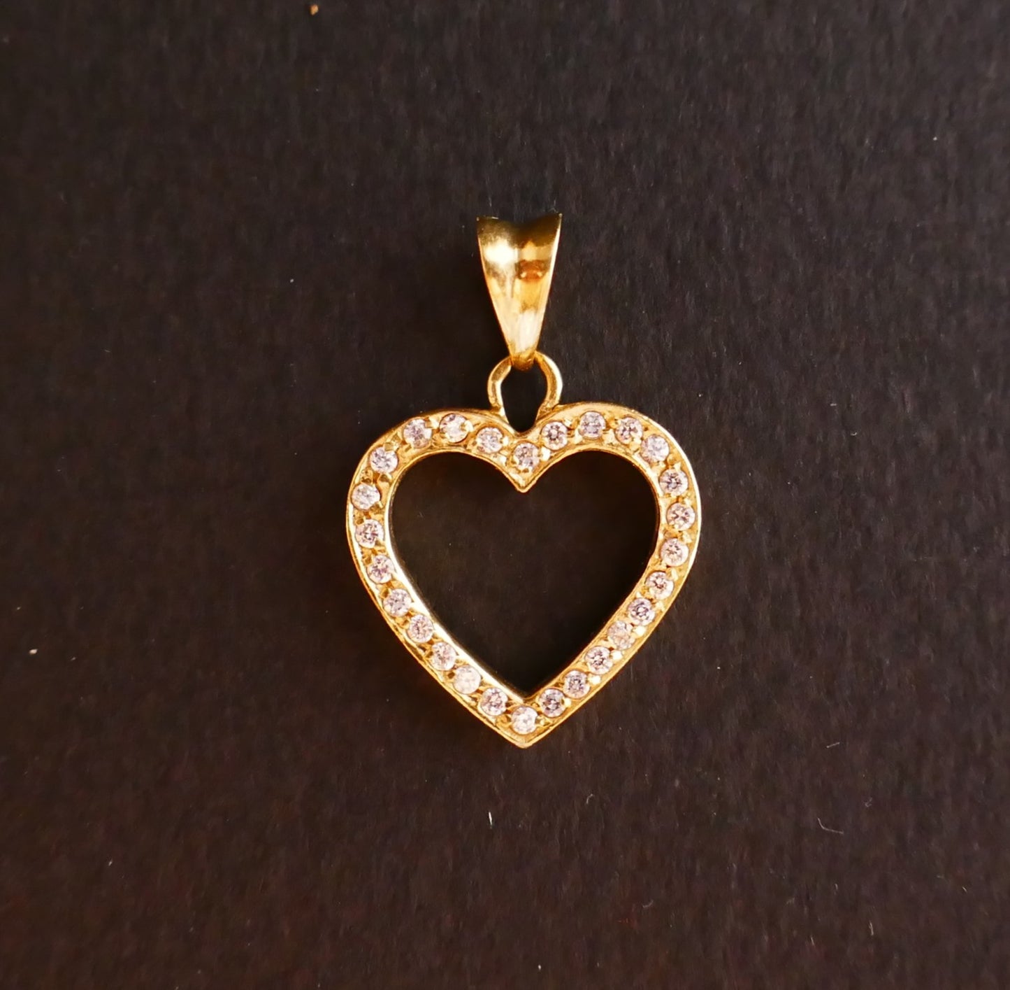 Pendentif Coeur Serti De Saphirs Blancs, Chaîne Or 18 Carats