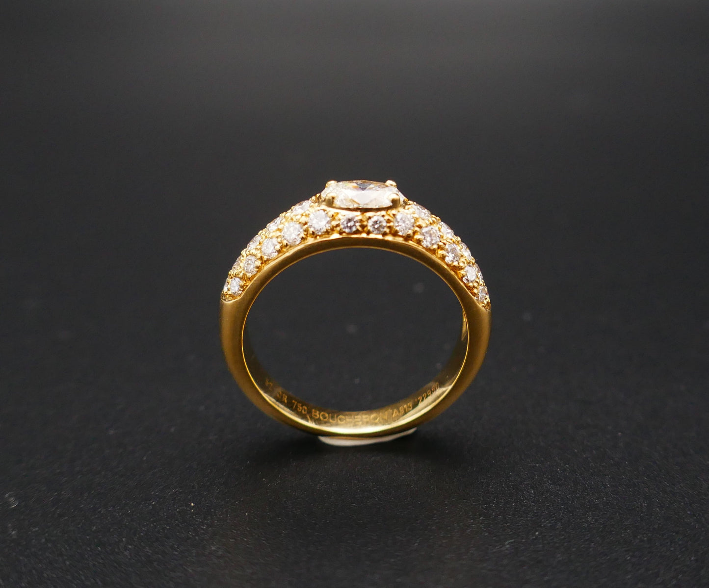 Boucheron Bague Axelle Diamants, Or Jaune 18 Carats.