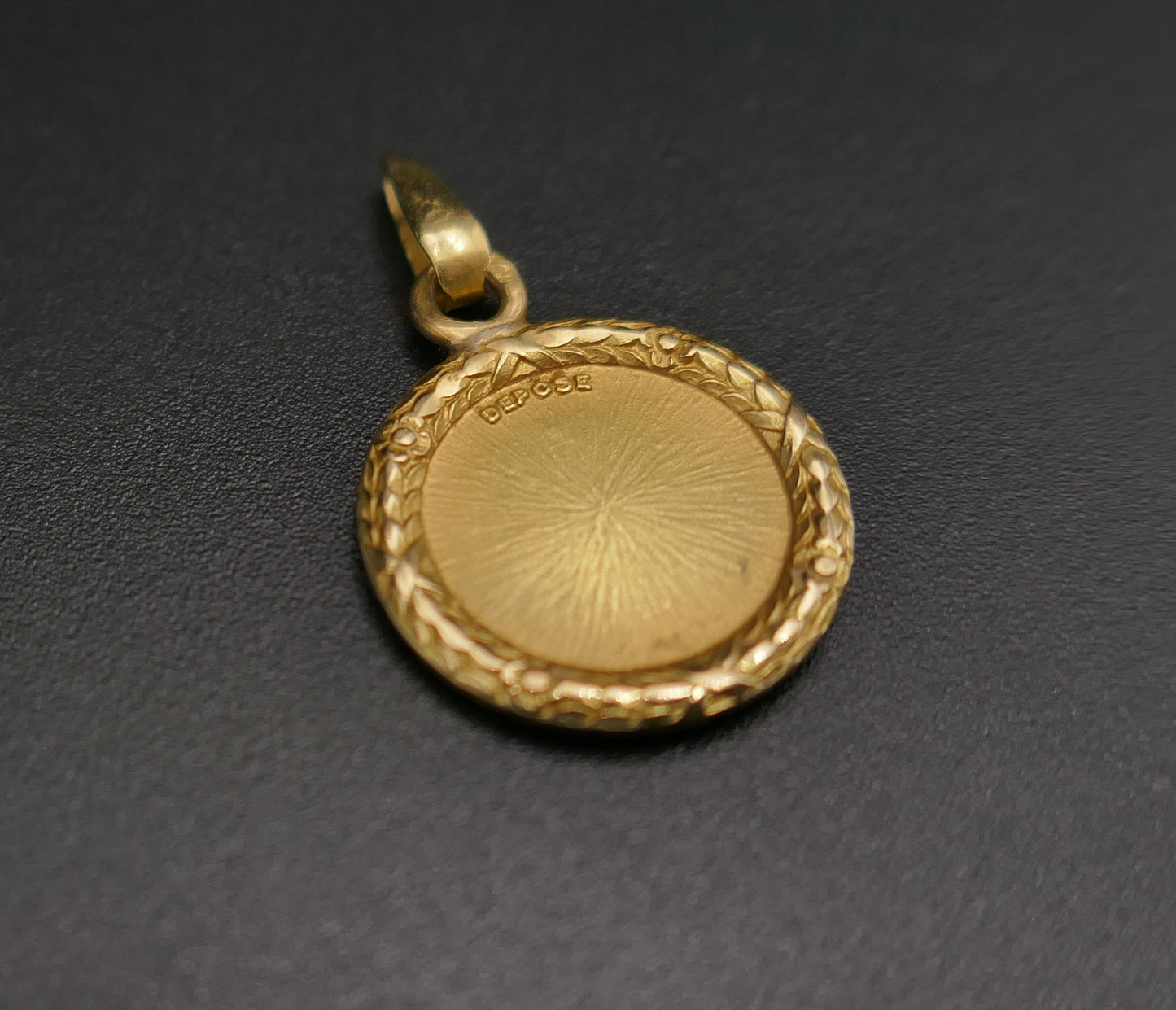 Augis Médaille d'Amour, Or 18 Carats