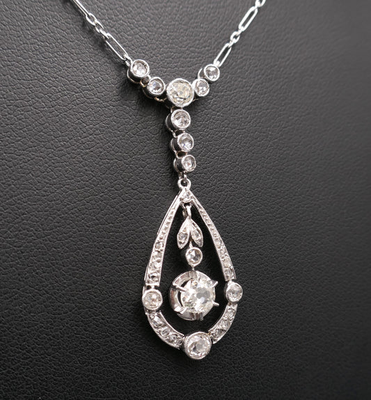 Collier Pendentif  Diamants, Vers 1910.