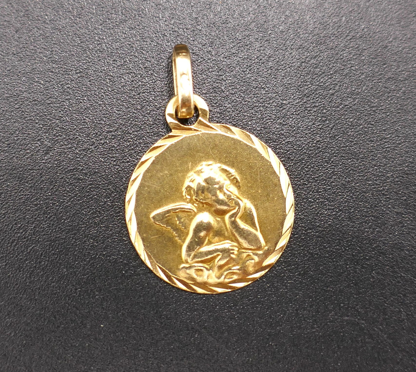 Médaille Représentant Un Ange, Or 18 Carats.