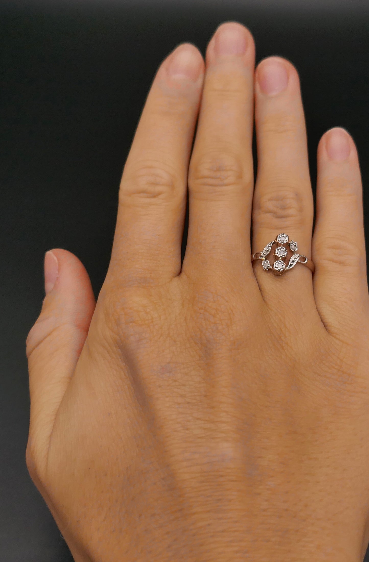 Bague ancienne diamants taille rose, or et platine.