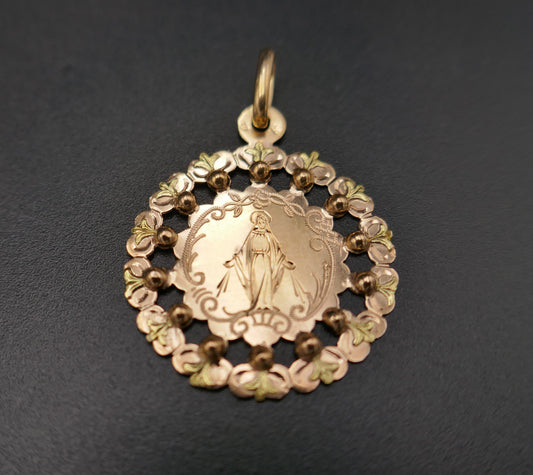Médaille Vierge Miraculeuse or rose, or vert 18 carats,  poinçon Tête de cheval ( 1838 - 1919).