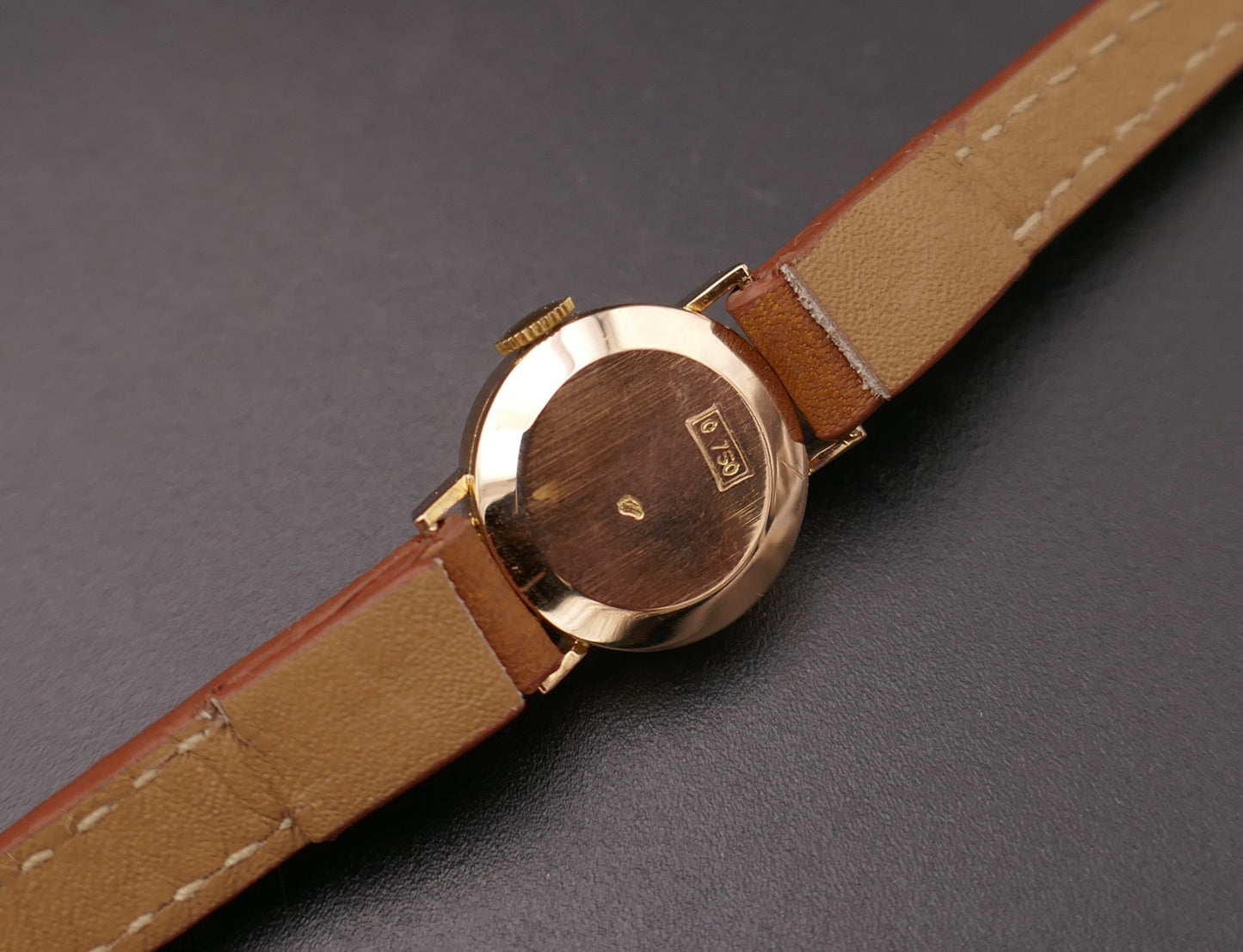 Mini Montre En Or 18 Carats.